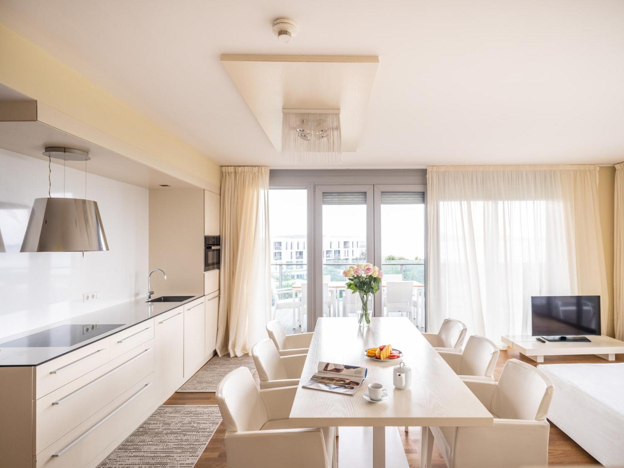 Falkensteiner Residences Senia 돈제페트레케인 외부 사진