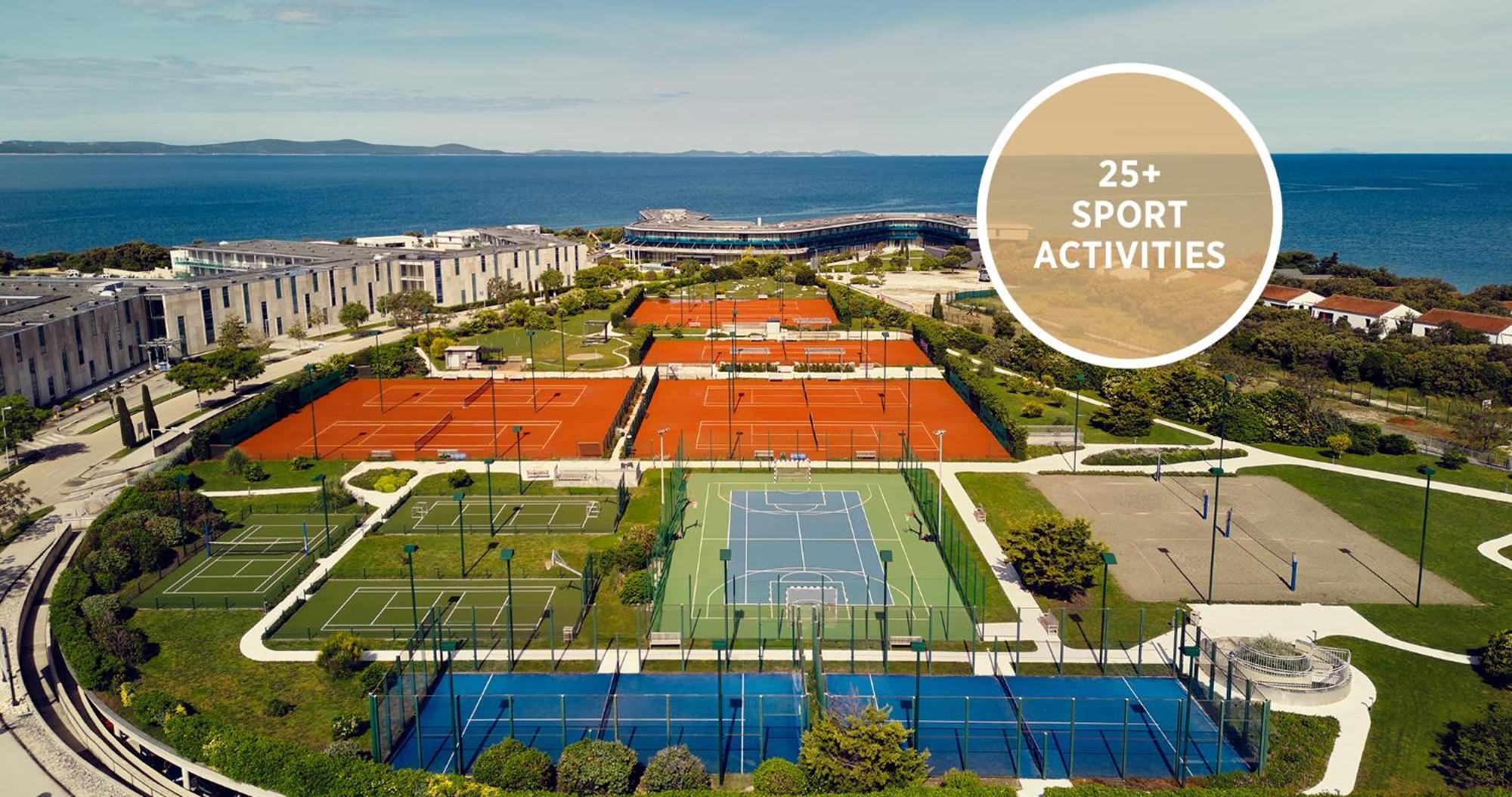 Falkensteiner Residences Senia 돈제페트레케인 외부 사진
